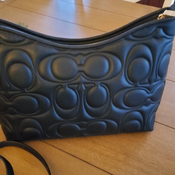 Like New Laurel Shoulder/Crossbody Bag in Signature Leather CZ178 - Picture 5 of 12